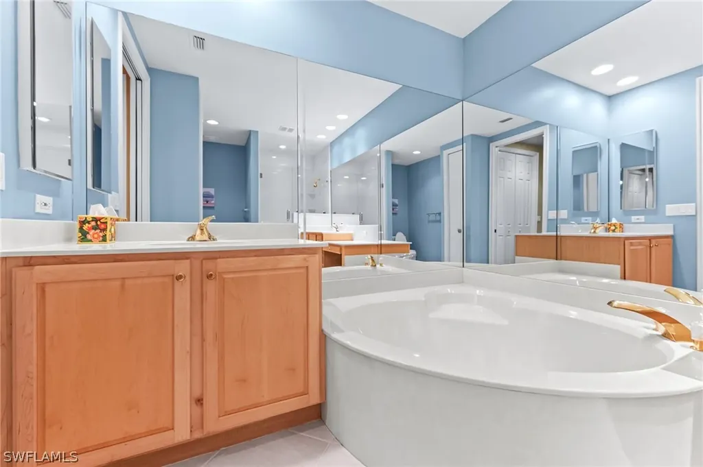 6057 Ashford Lane Naples FL 34110