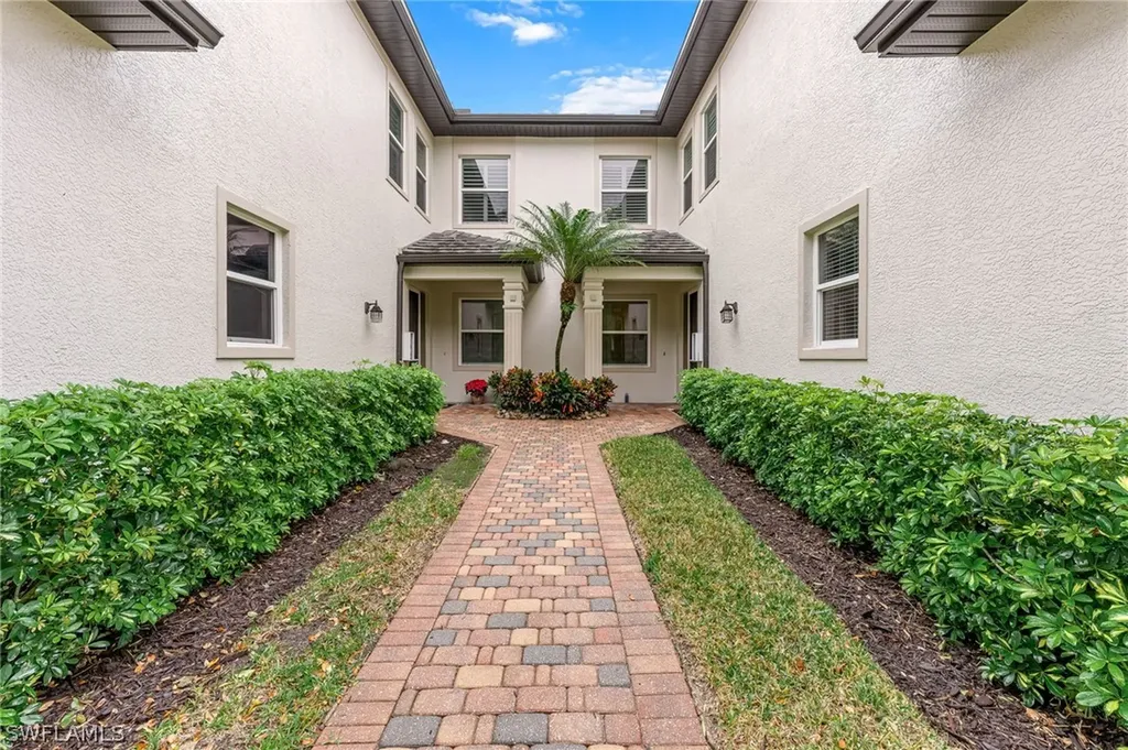 6057 Ashford Lane Naples FL 34110