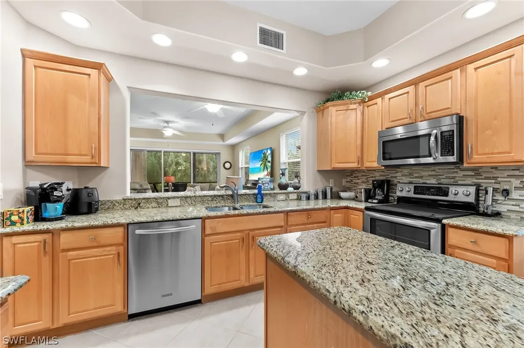 6057 Ashford Lane Naples FL 34110