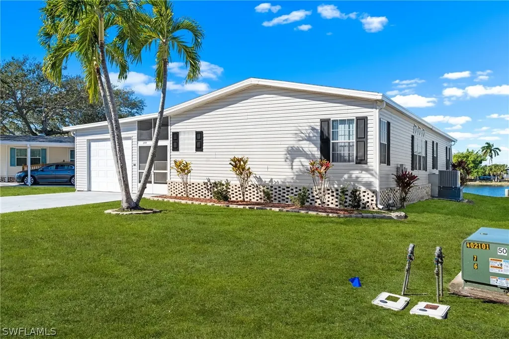 289 Riverwood Road Naples FL 34114