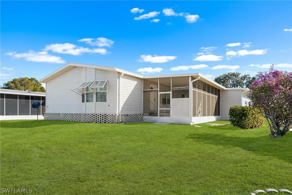 289 Riverwood Road Naples FL 34114