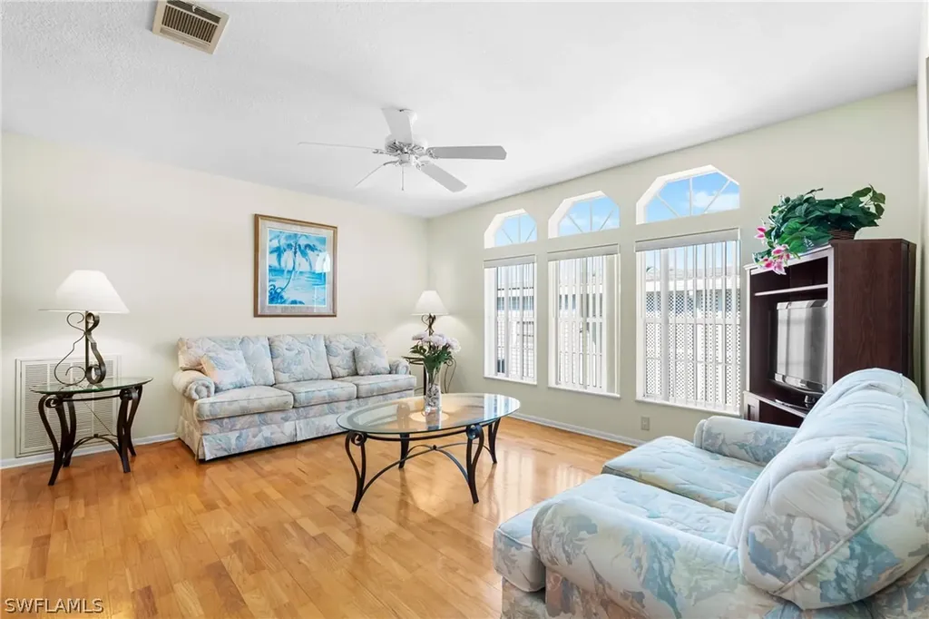 289 Riverwood Road Naples FL 34114