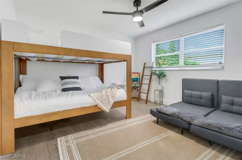 514 14th Street N Naples FL 34102
