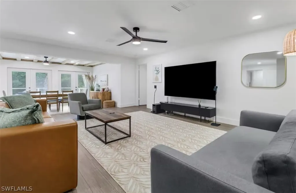 514 14th Street N Naples FL 34102