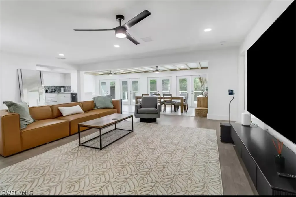 514 14th Street N Naples FL 34102
