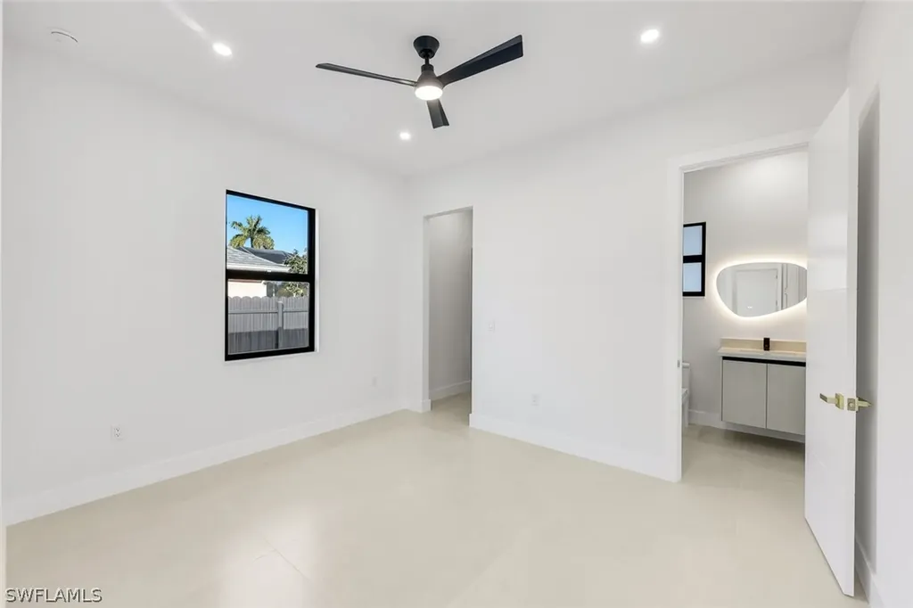 141 SE 21st Street Cape Coral FL 33990