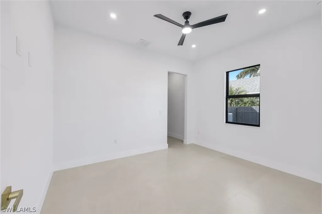 141 SE 21st Street Cape Coral FL 33990
