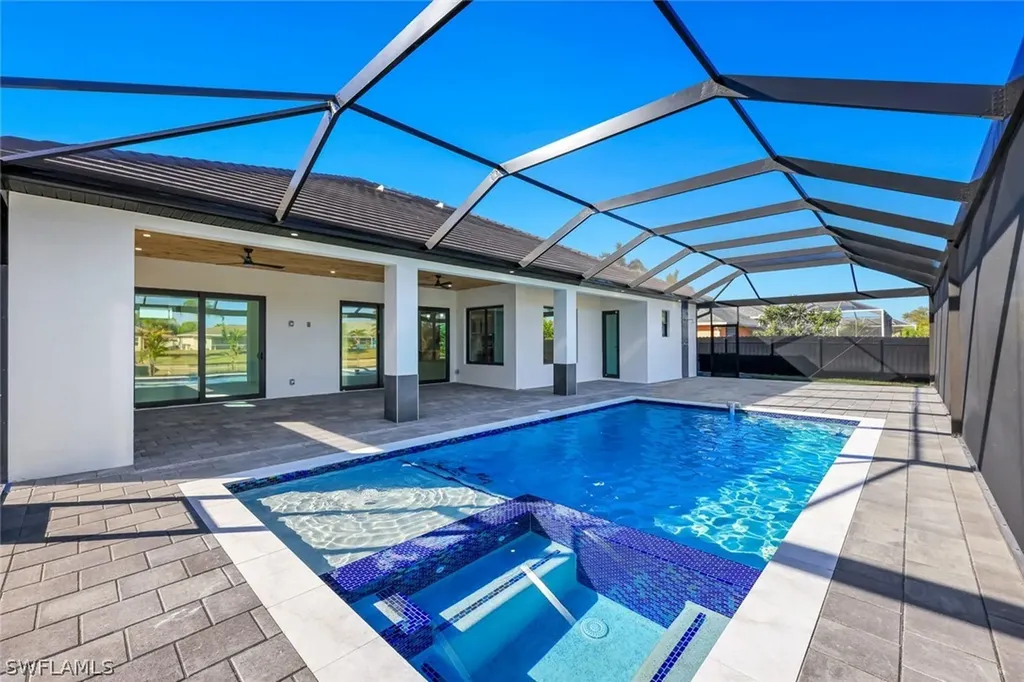 141 SE 21st Street Cape Coral FL 33990