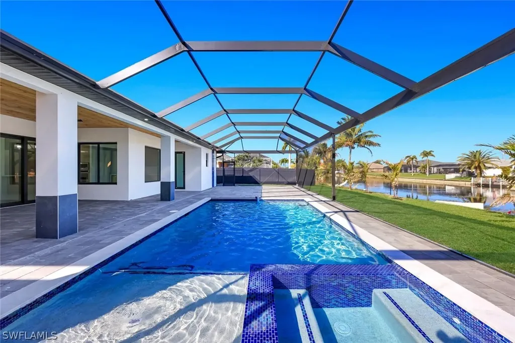 141 SE 21st Street Cape Coral FL 33990