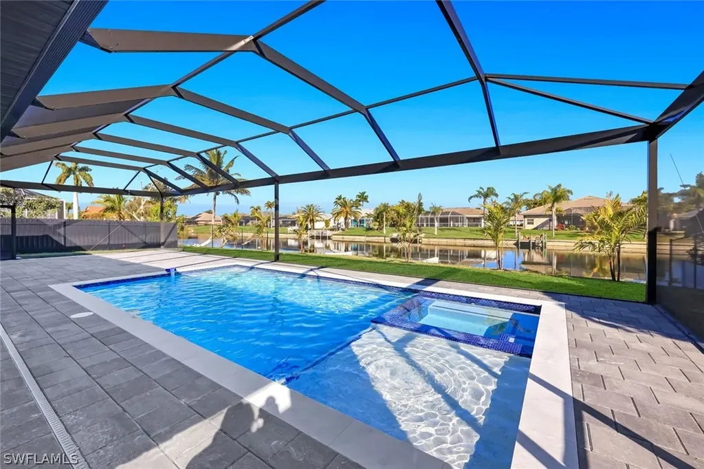141 SE 21st Street Cape Coral FL 33990