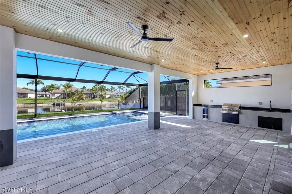 141 SE 21st Street Cape Coral FL 33990