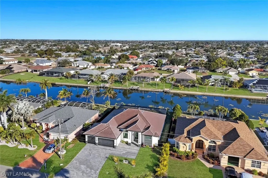 141 SE 21st Street Cape Coral FL 33990