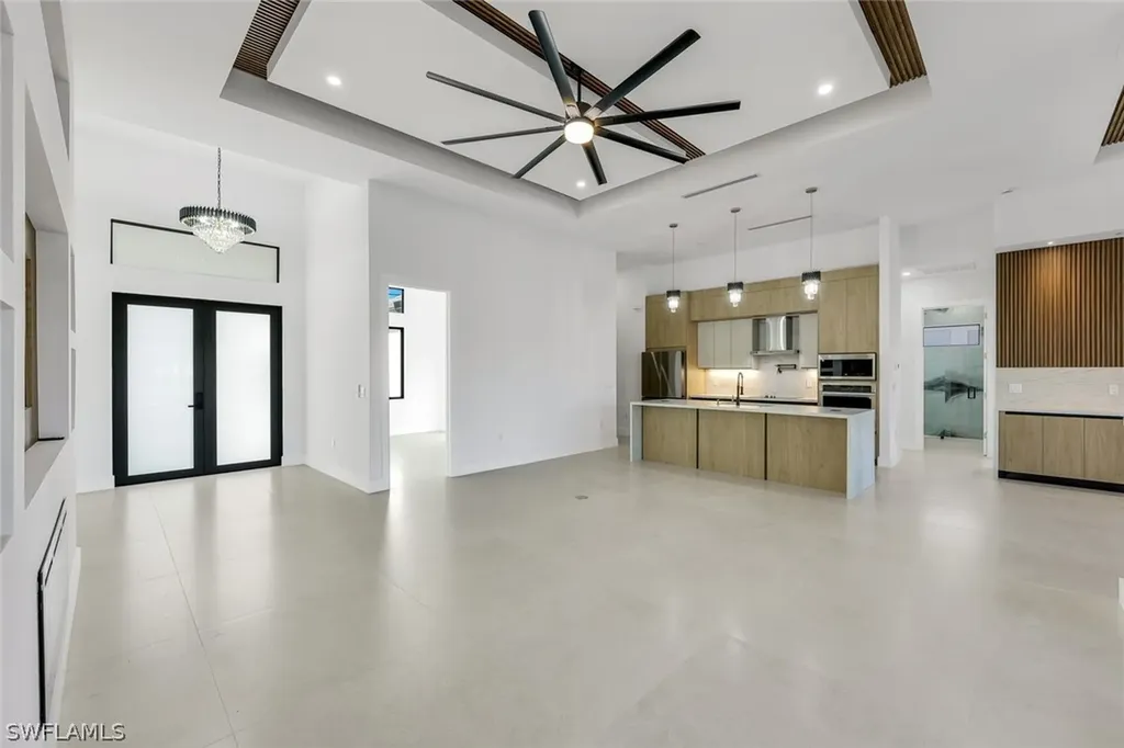 141 SE 21st Street Cape Coral FL 33990