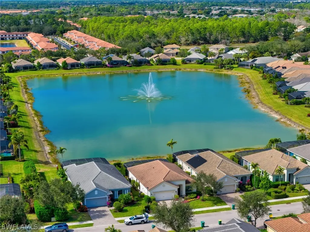 3634 Canopy Circle Naples FL 34120