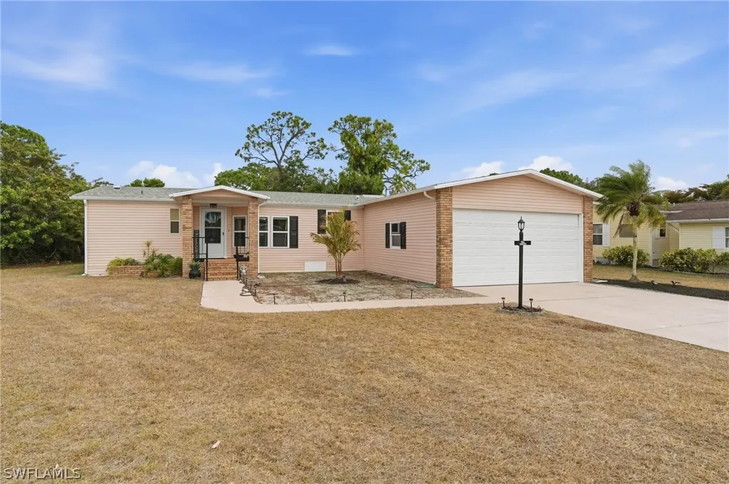 19808 Frenchmans Court North Fort Myers FL 33903