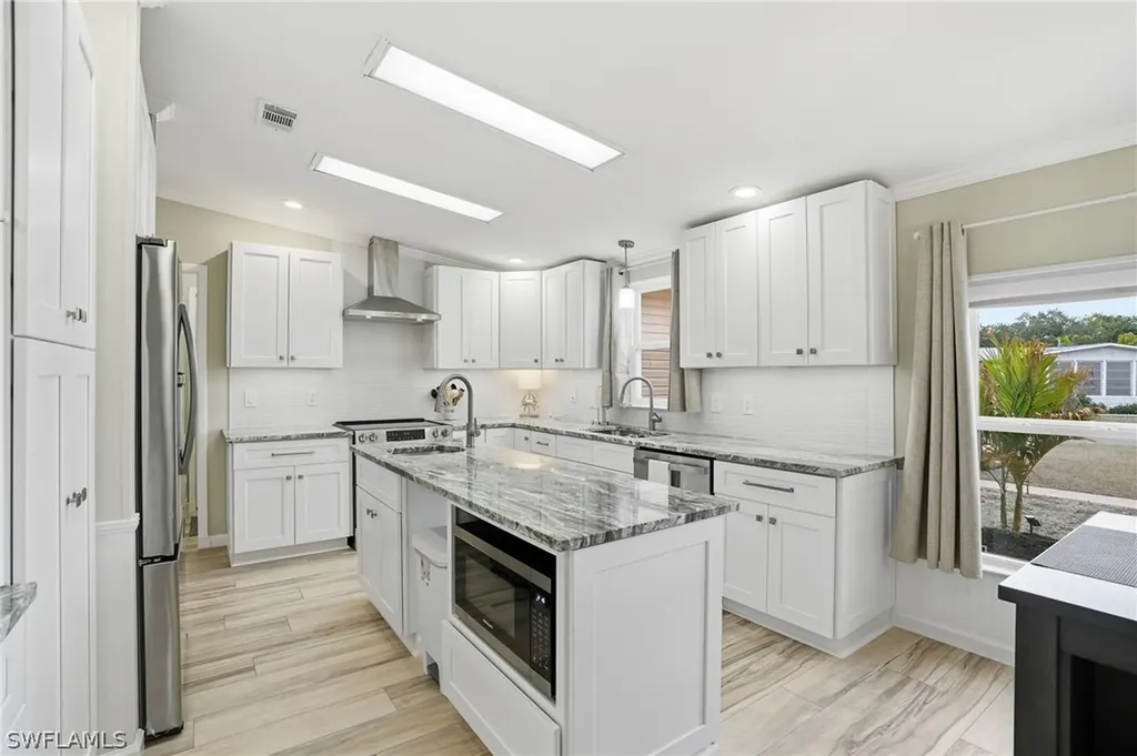 19808 Frenchmans Court North Fort Myers FL 33903
