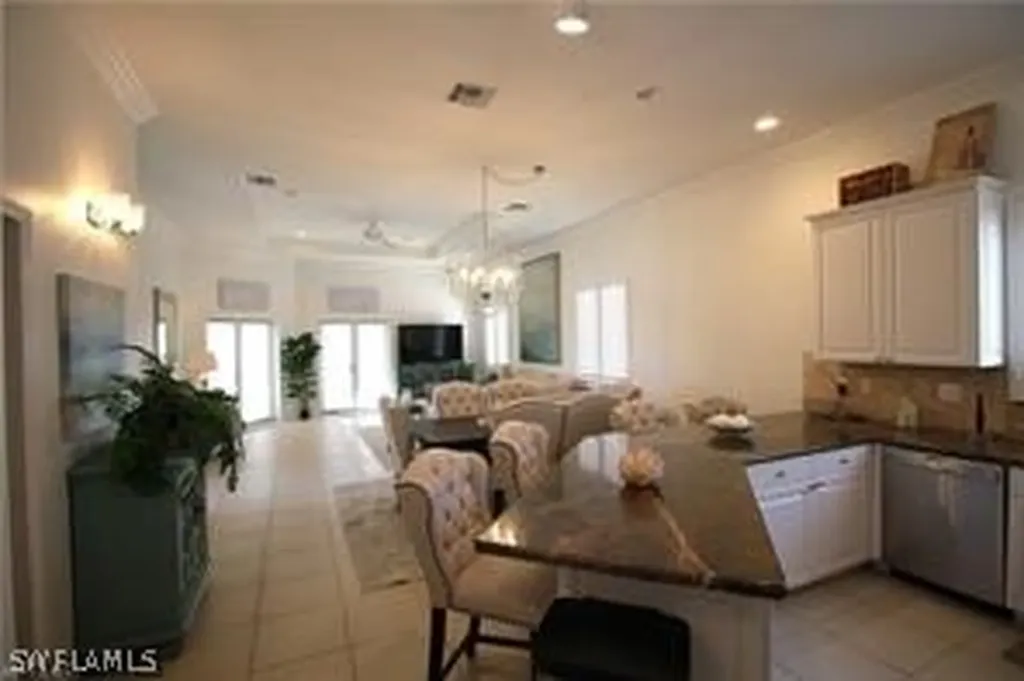 11002 Vanderbilt Drive Naples FL 34108