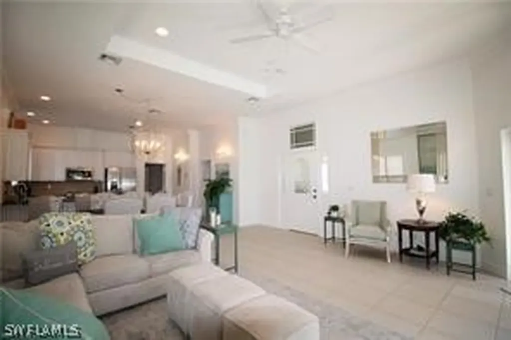 11002 Vanderbilt Drive Naples FL 34108