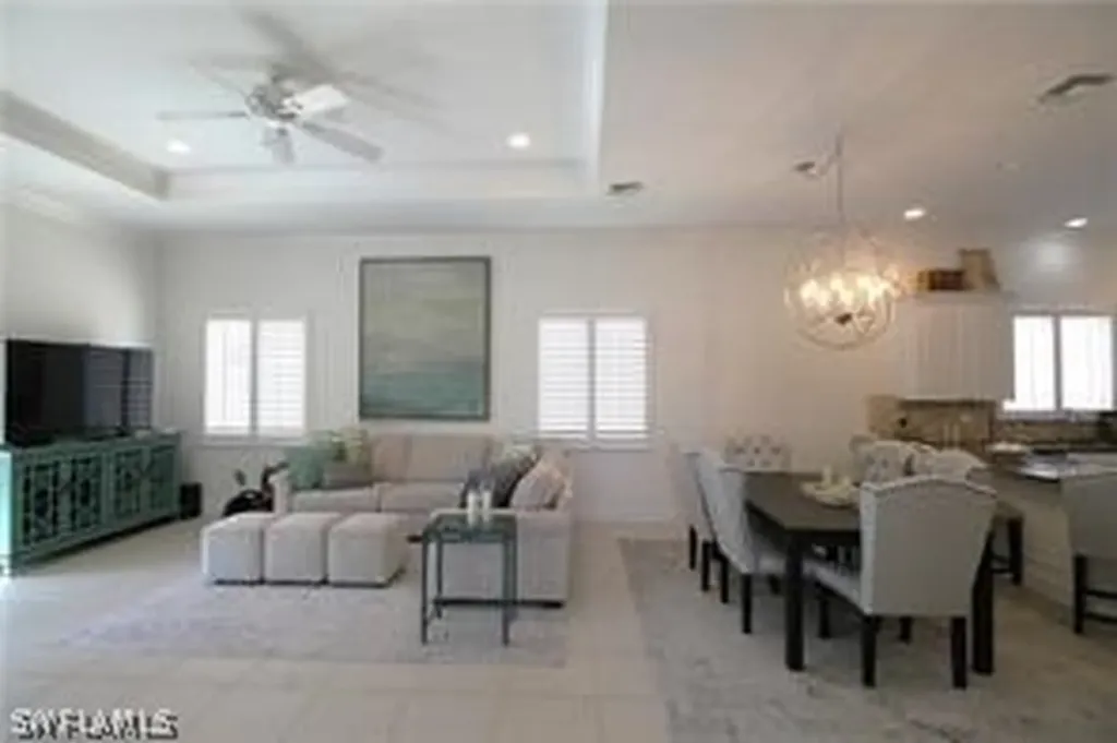 11002 Vanderbilt Drive Naples FL 34108