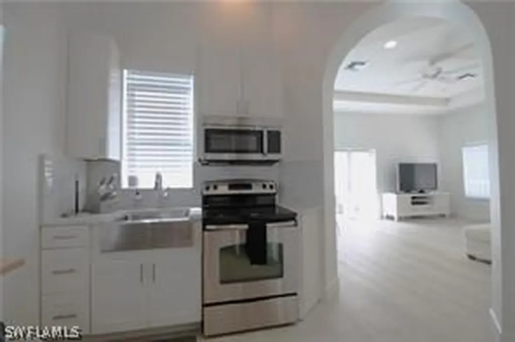 11002 Vanderbilt Drive Naples FL 34108