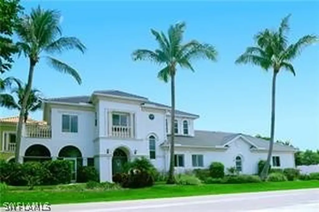11002 Vanderbilt Drive Naples FL 34108