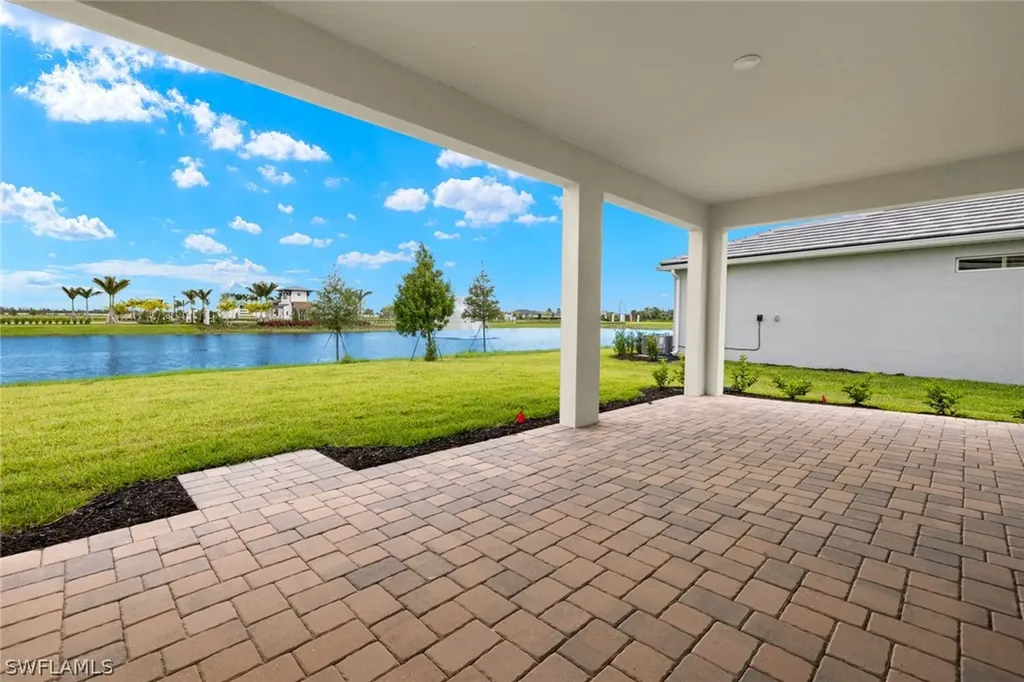1845 Summerlit Avenue Naples FL 34114