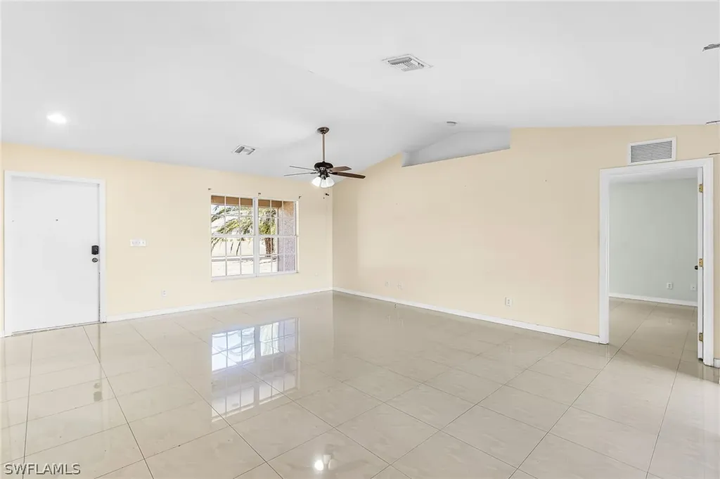 3809 NE 17th Avenue Cape Coral FL 33909