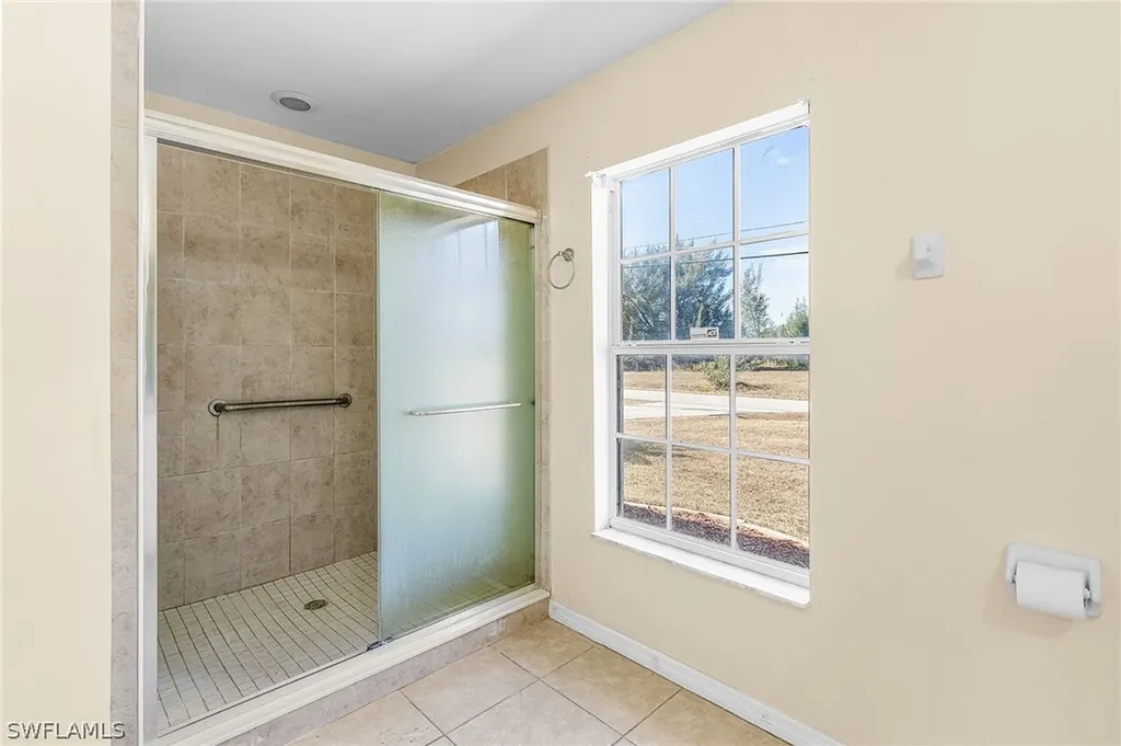 3809 NE 17th Avenue Cape Coral FL 33909
