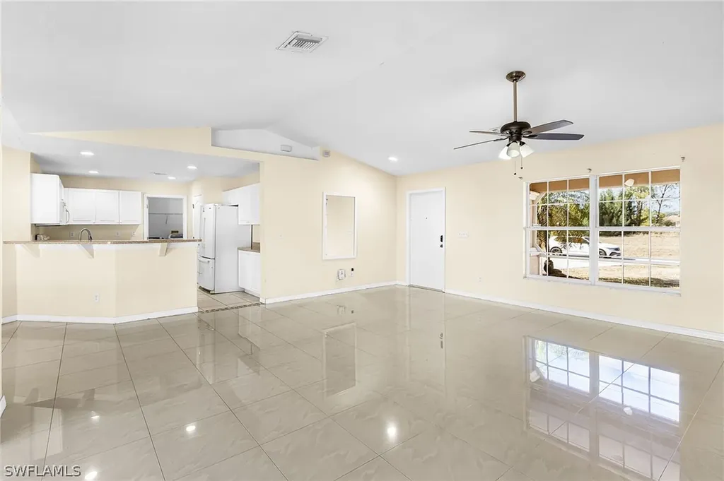 3809 NE 17th Avenue Cape Coral FL 33909