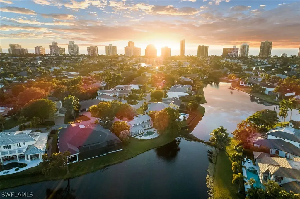 517 Devils Lane Naples FL 34103