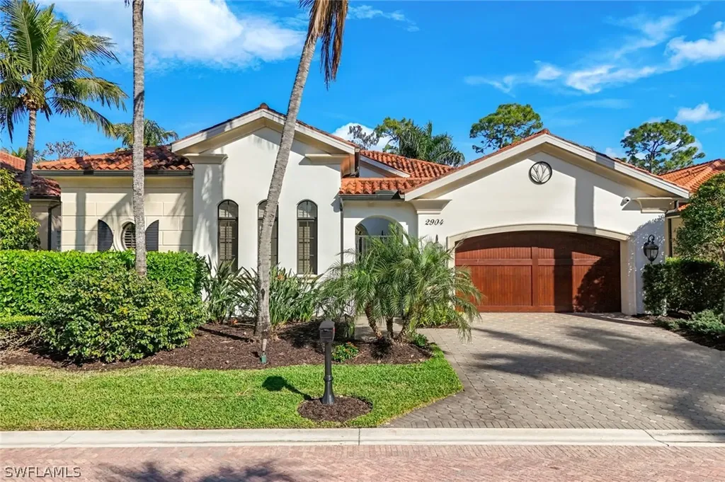 2904 Tiburon Boulevard E Naples FL 34109