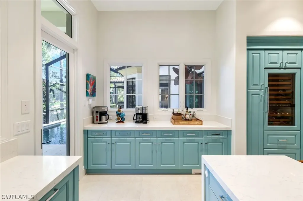 2904 Tiburon Boulevard E Naples FL 34109