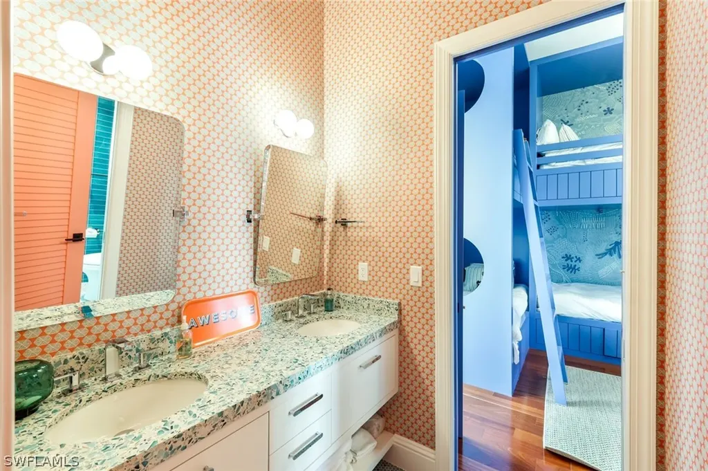 2904 Tiburon Boulevard E Naples FL 34109