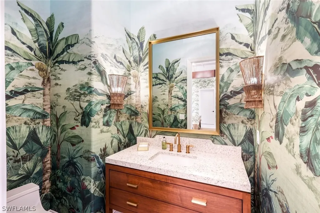2904 Tiburon Boulevard E Naples FL 34109