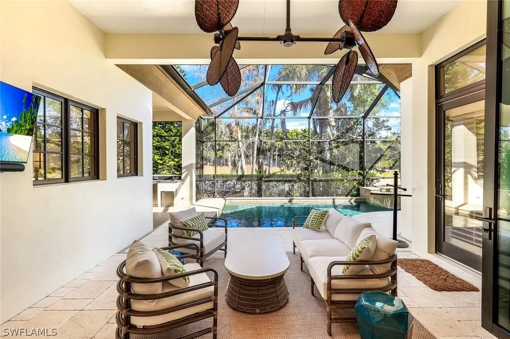 2904 Tiburon Boulevard E Naples FL 34109