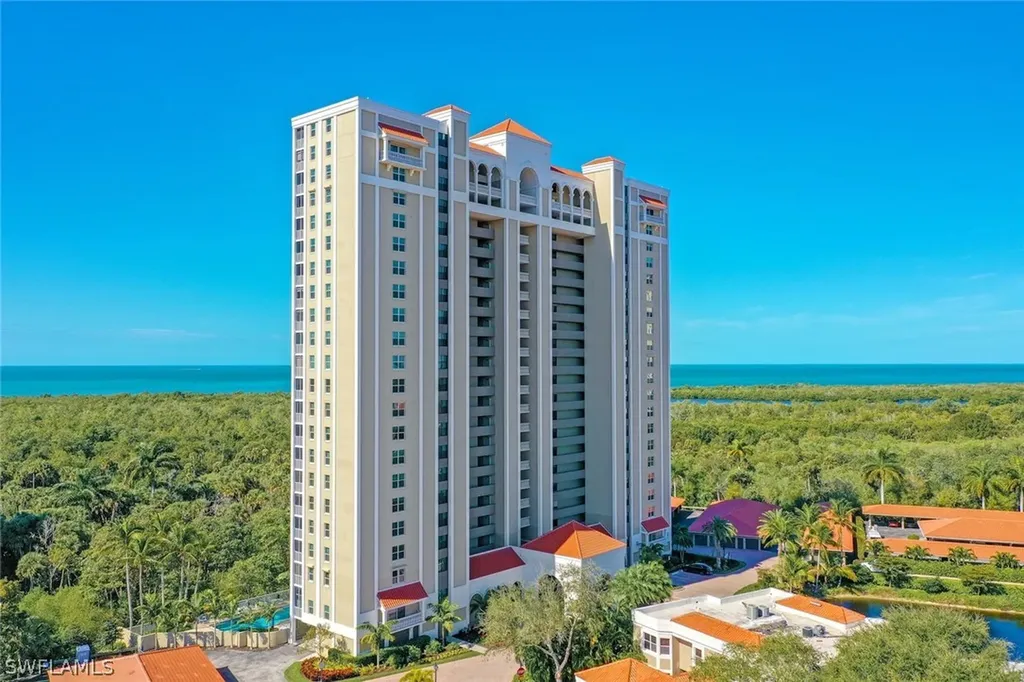 6573 Marissa Loop Naples FL 34108