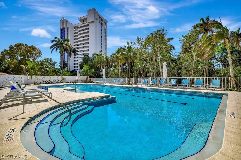 6573 Marissa Loop Naples FL 34108
