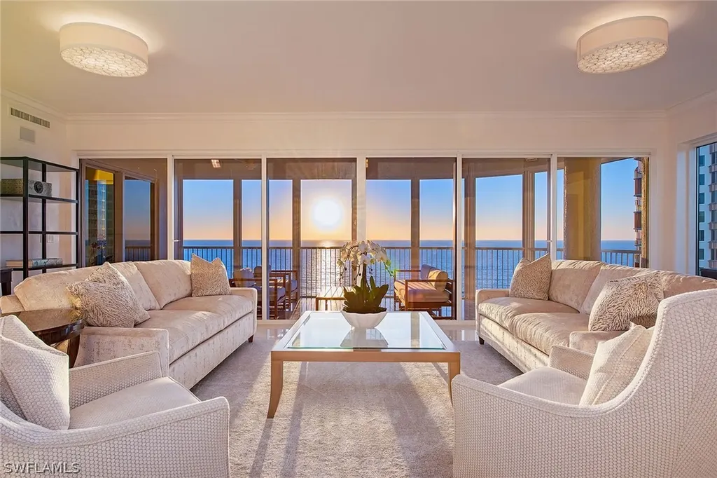 Naples FL, 4201 Gulf Shore Boulevard N, Unit 1503