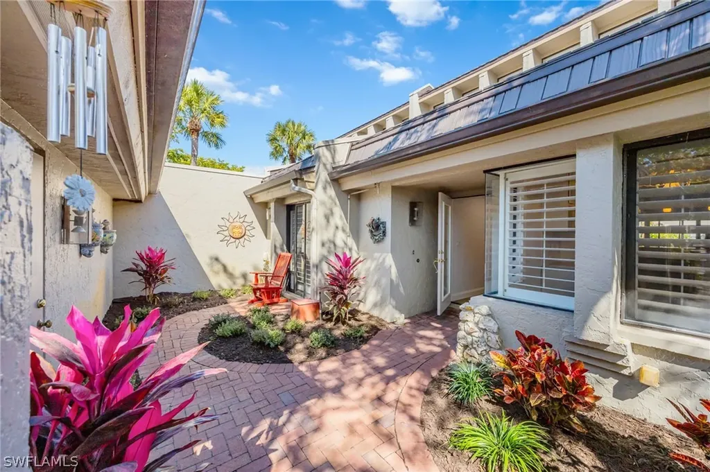 121 Bears Paw Trail Naples FL 34105