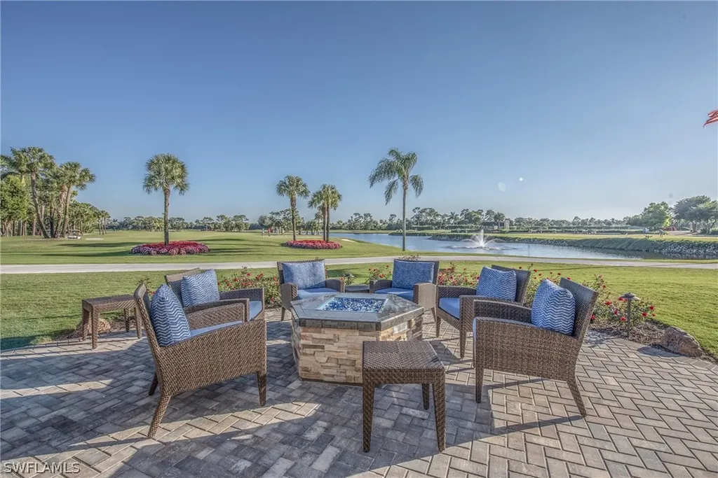 121 Bears Paw Trail Naples FL 34105