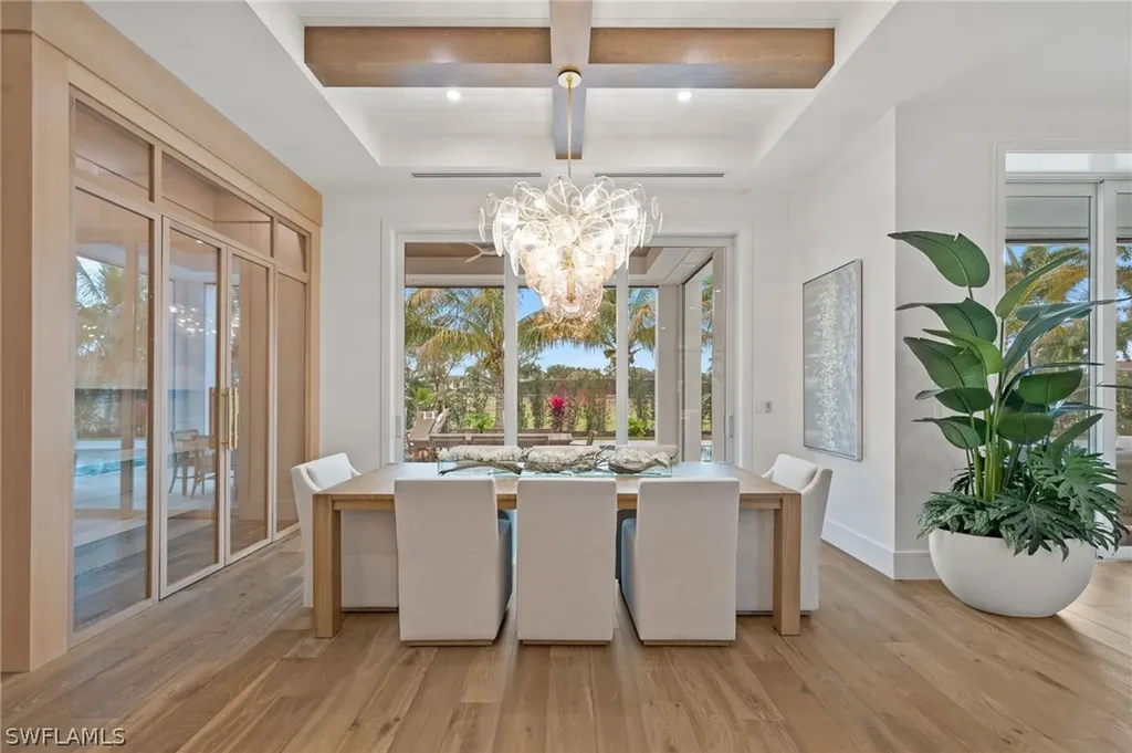 570 Harbour Drive Naples FL 34103