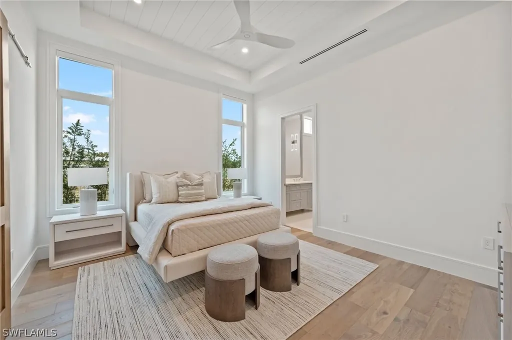 570 Harbour Drive Naples FL 34103