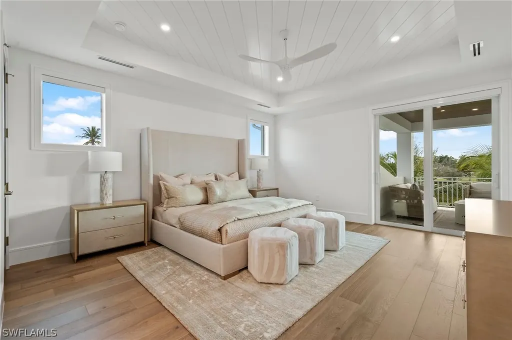 570 Harbour Drive Naples FL 34103
