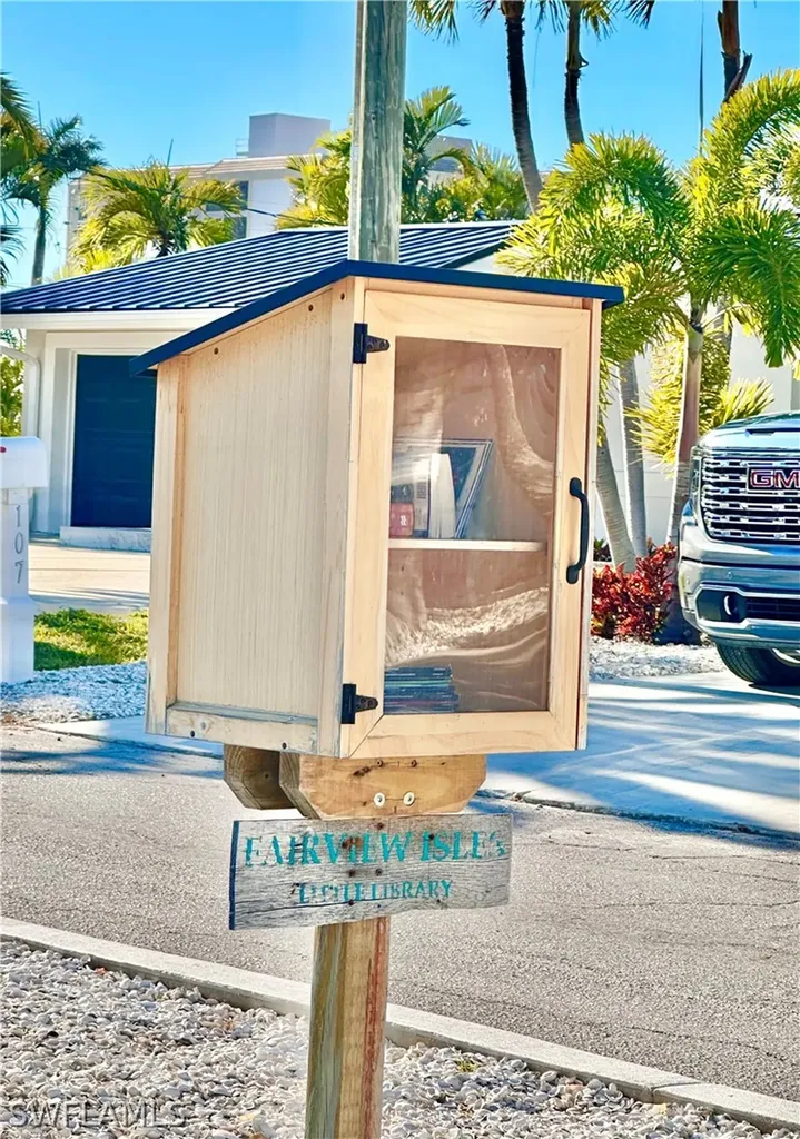 22 Bayview Boulevard Fort Myers Beach FL 33931