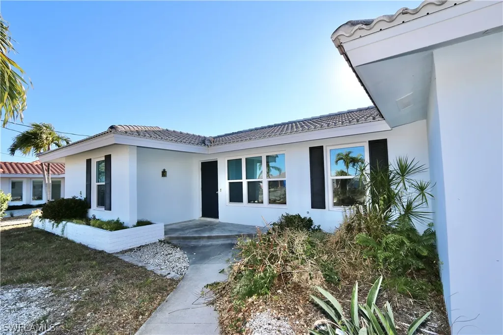 22 Bayview Boulevard Fort Myers Beach FL 33931