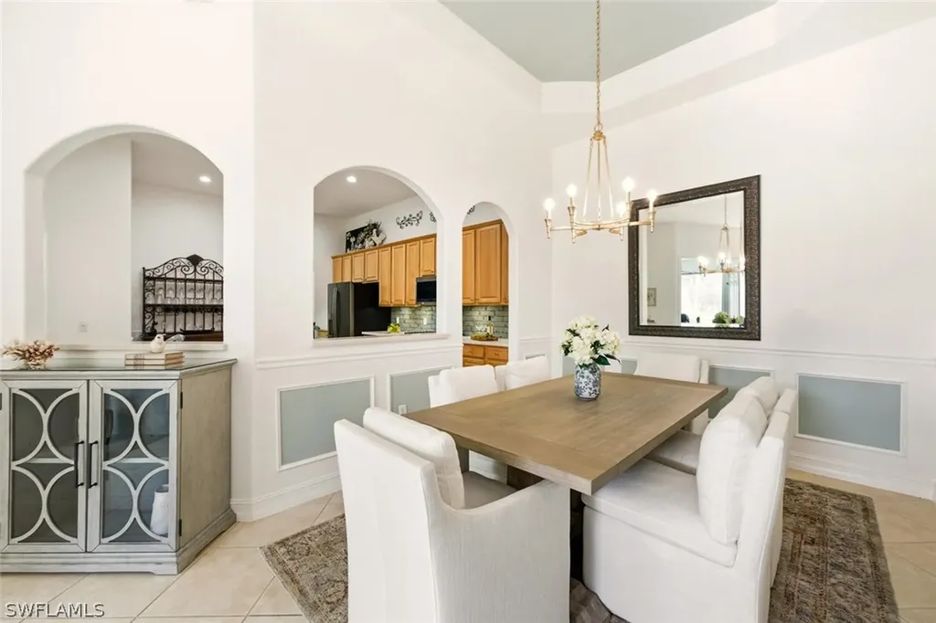 1822 Tarpon Bay Drive S Naples FL 34119