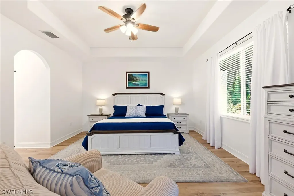 1822 Tarpon Bay Drive S Naples FL 34119