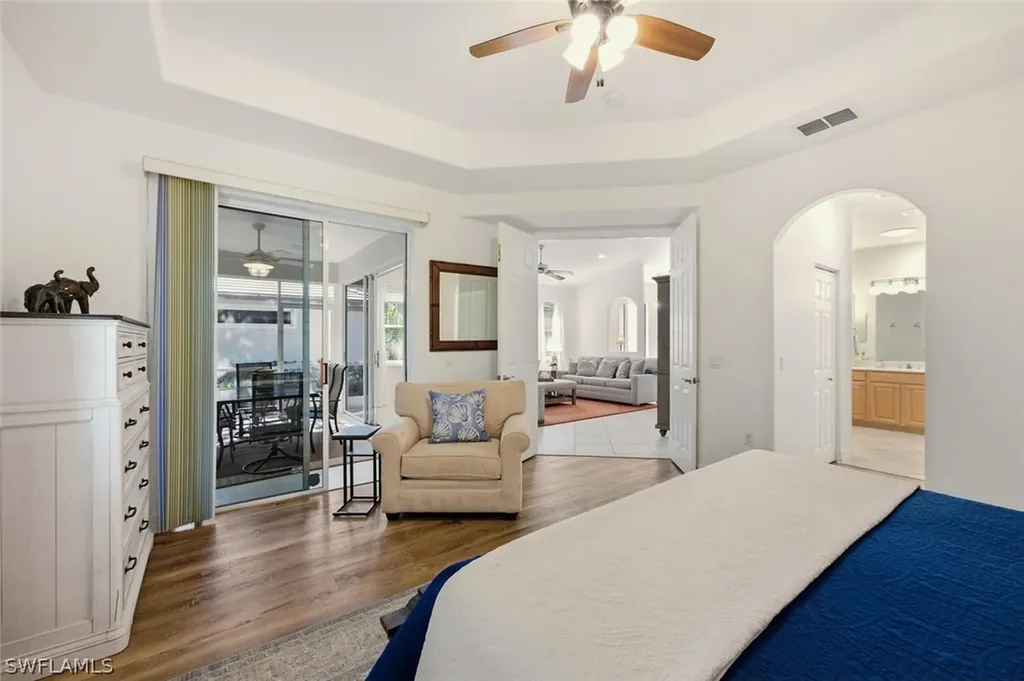 1822 Tarpon Bay Drive S Naples FL 34119