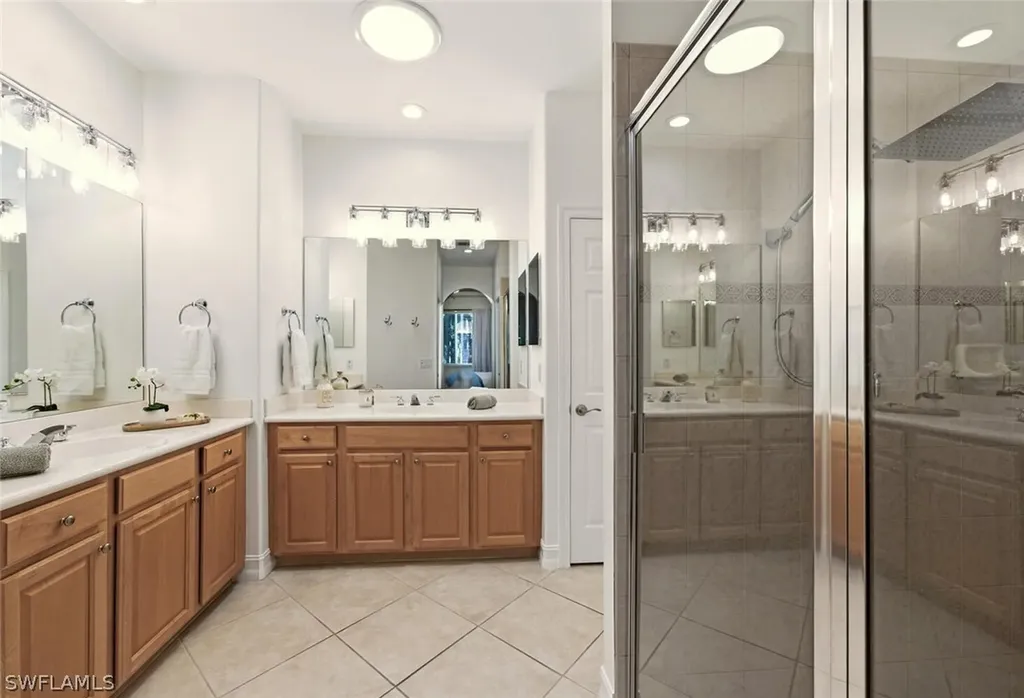 1822 Tarpon Bay Drive S Naples FL 34119