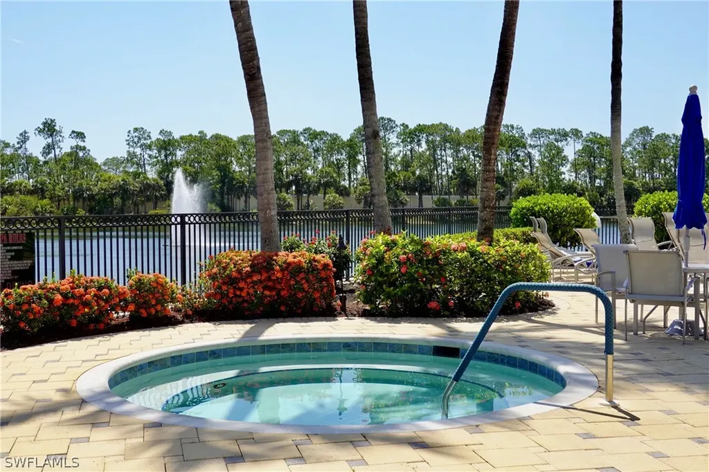 1822 Tarpon Bay Drive S Naples FL 34119